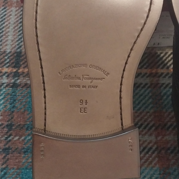 Salvatore Ferragamo Men's Dark Brown Leather Dress Shoes - Picture 5 of 16